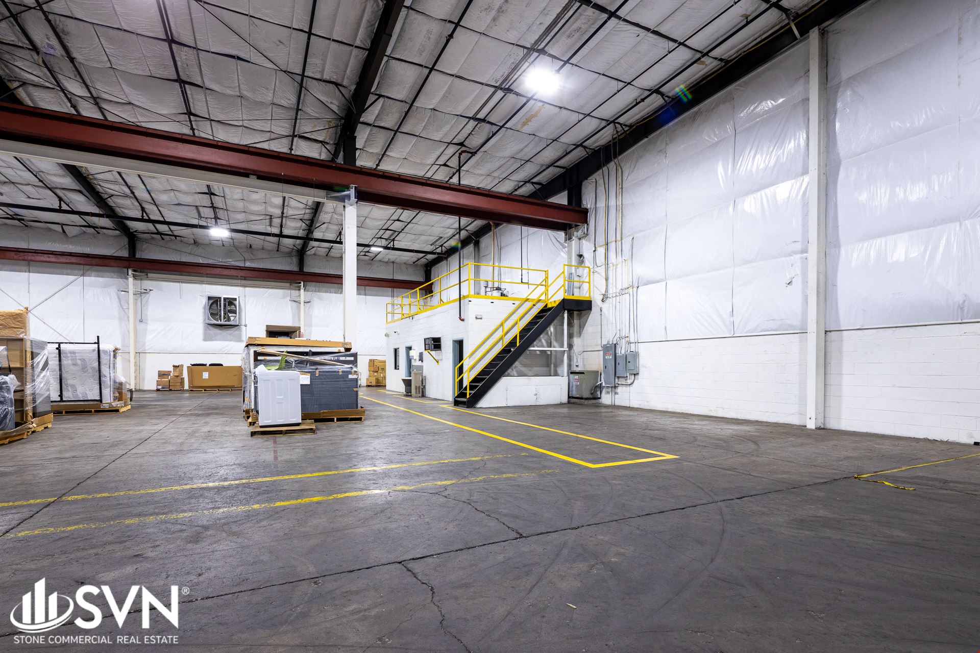 Functional Midsize Industrial Space For Sublease - 34,163 SF