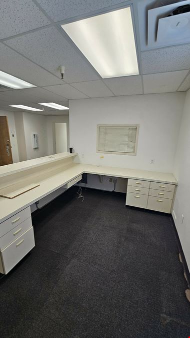 665 E. Anderson St., Suite E
