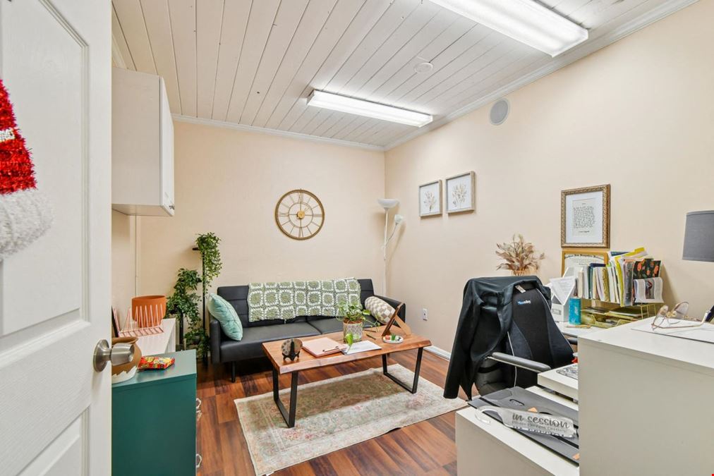 108 4th Ave S