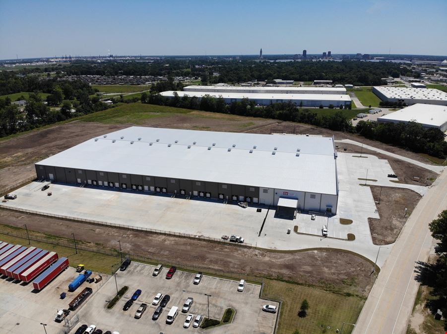 250,000 SF Cross Dock Distribution Facility