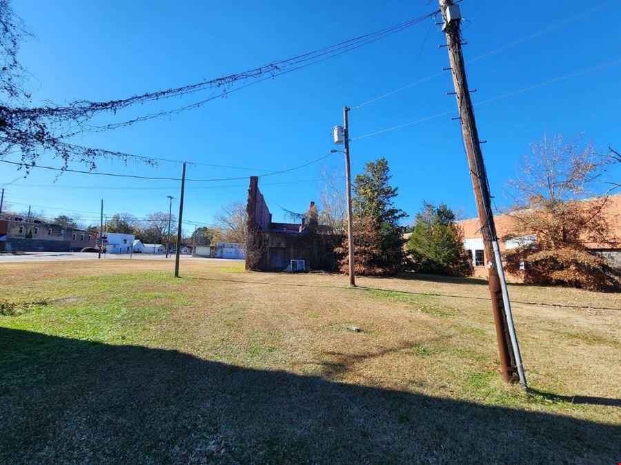 5 Parcel Package in Robersonville