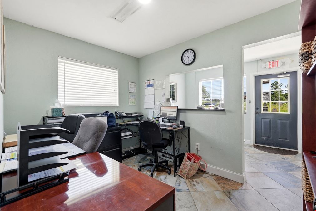 2617479 Office/Warehouse - Conway