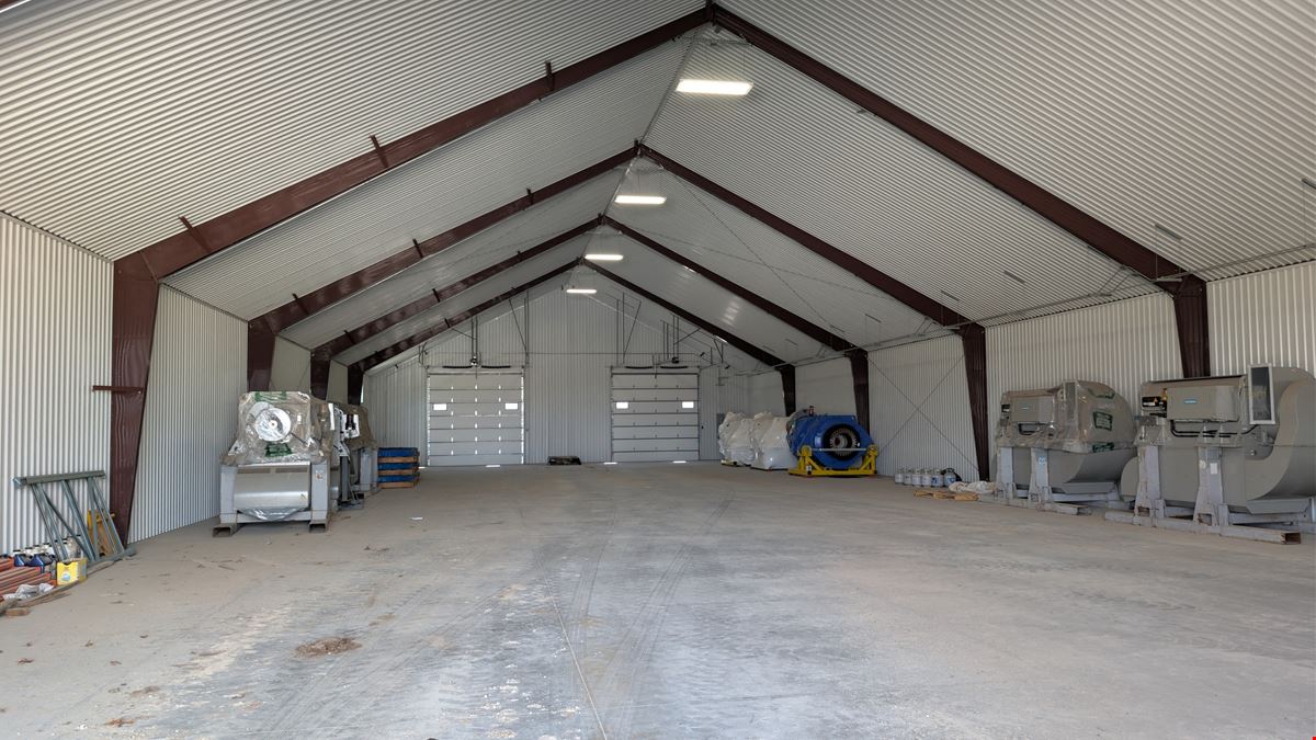 STORAGE WAREHOUSE ON 5± ACRES