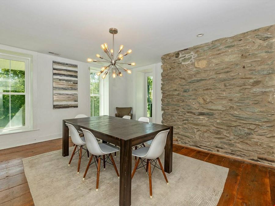 3501 Sams Creek Rd