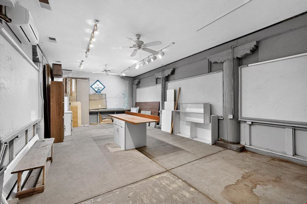 606 Broadway Blvd SE