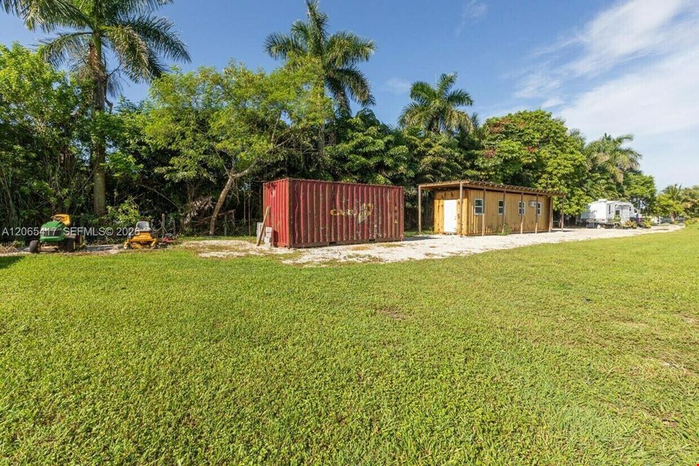 4.48-Acre Redland Covered Land Play | 5% Cap