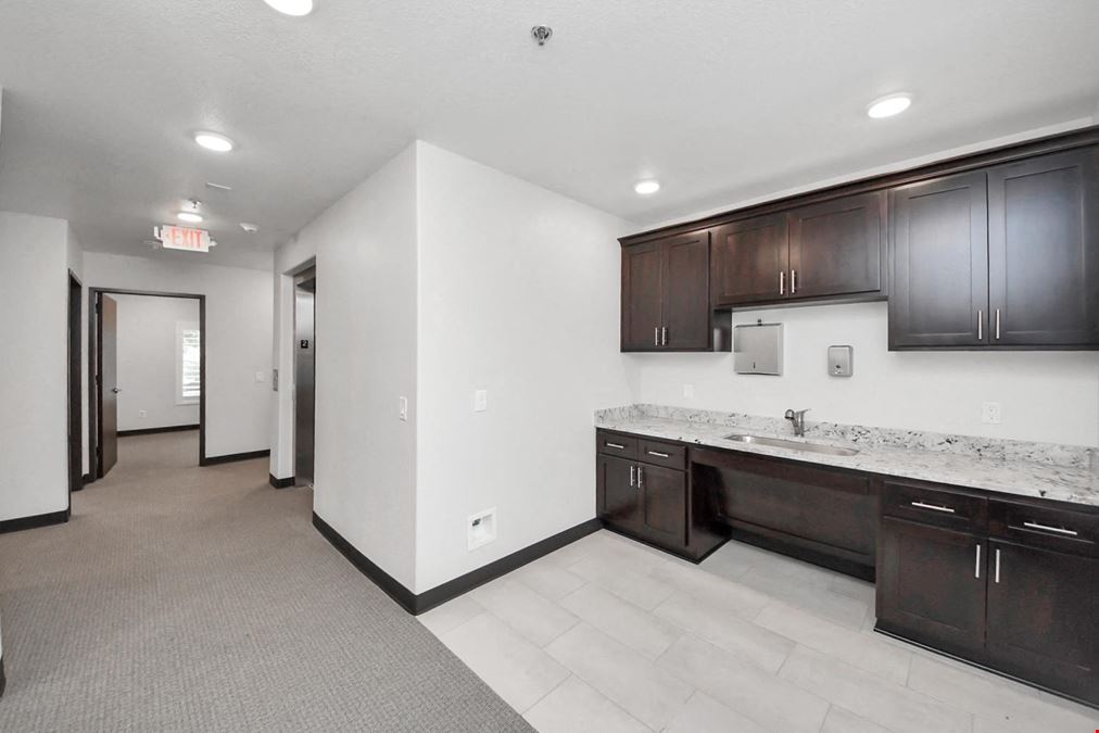 Premier Sugar Land Owner-User Office Condo