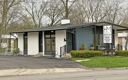 Preview of commercial space at 32300 Grand River Ave