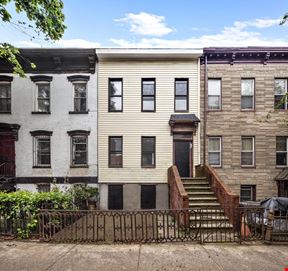 738 Lafayette Ave