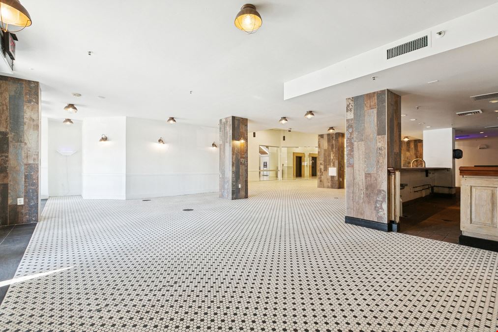 French Quarter Ground Floor 2nd Gen Restaurant Opportunity