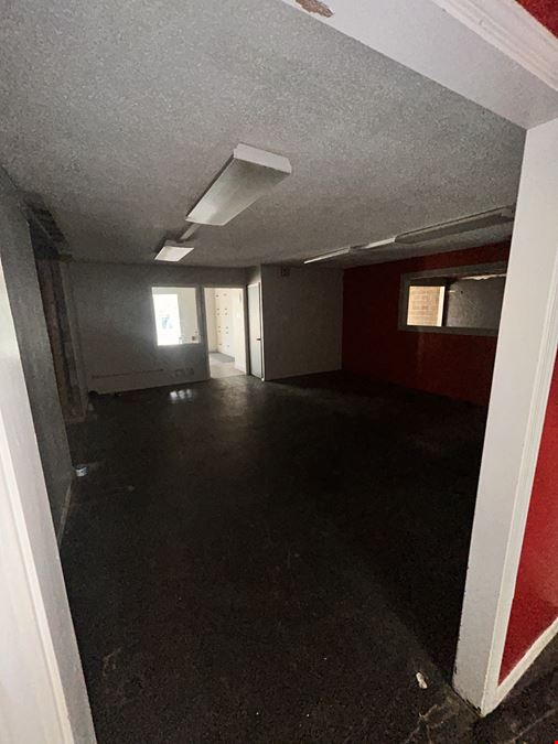 2185 Young Ave