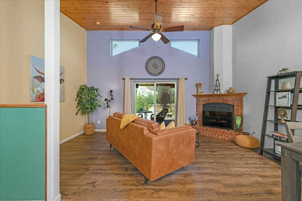 (7) Fully-Operational Airbnb Units in Scenic Three Rivers