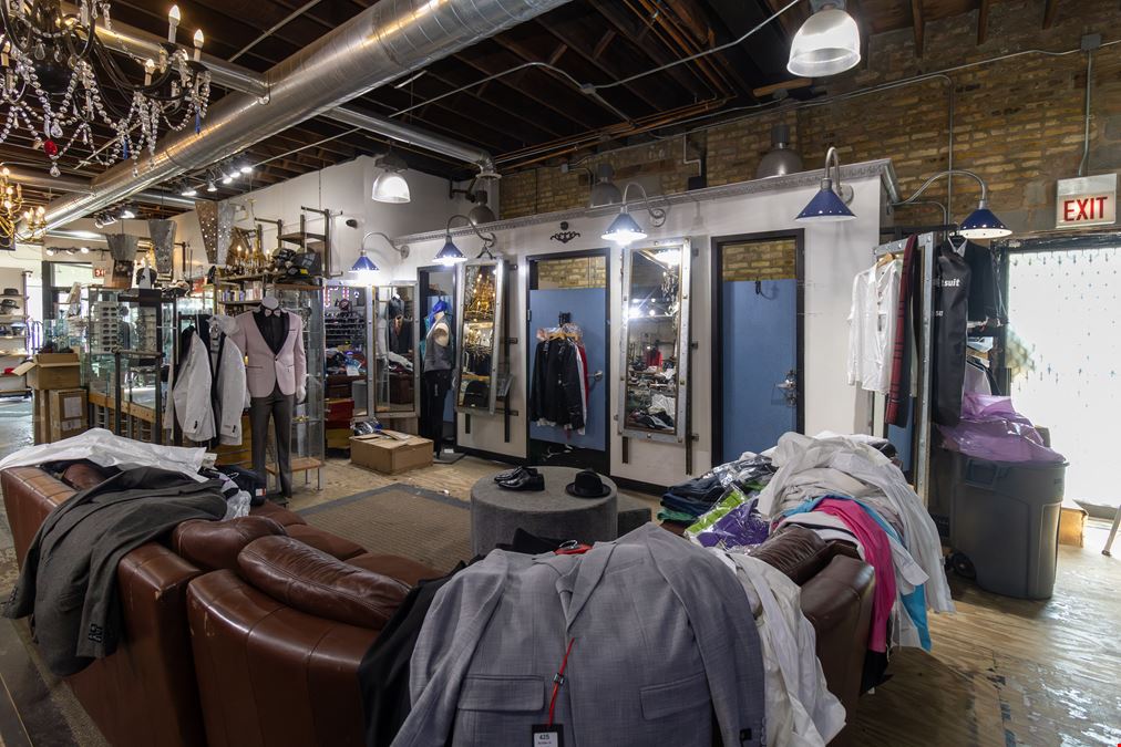 2950 W. Fullerton Ave | For Lease