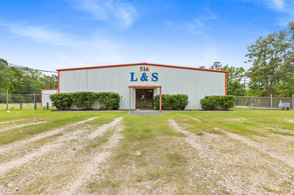 INDUSTRIAL SPACE FOR LEASE 516 FM 3083 Rd,. | 10,220 Sq. Ft.| 5.02 Acres