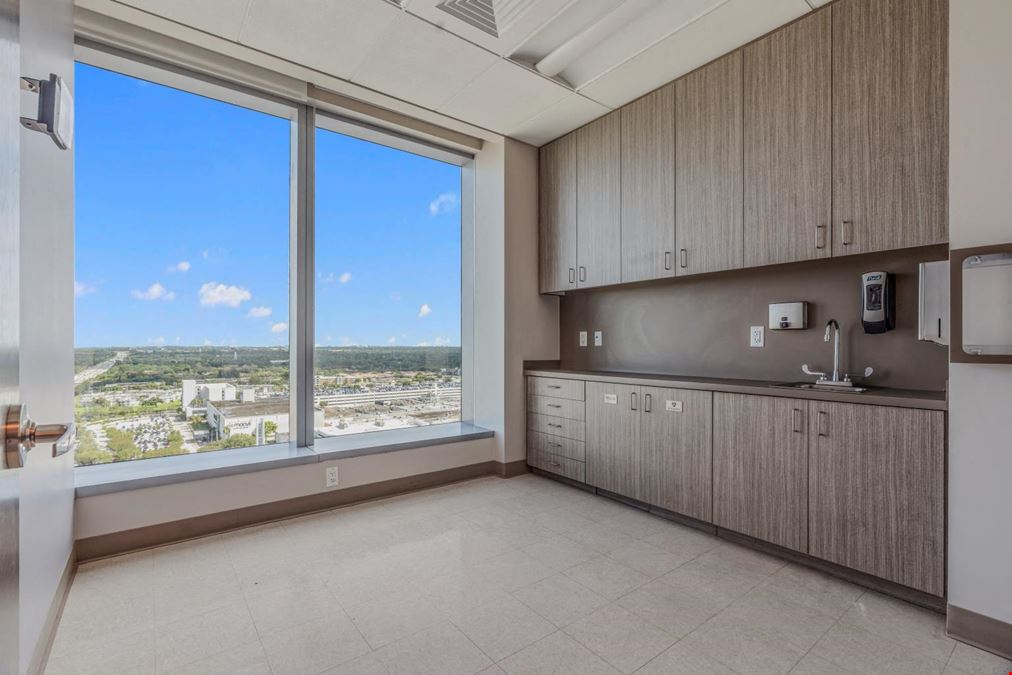 Medical Office - Sublease - Town Center One