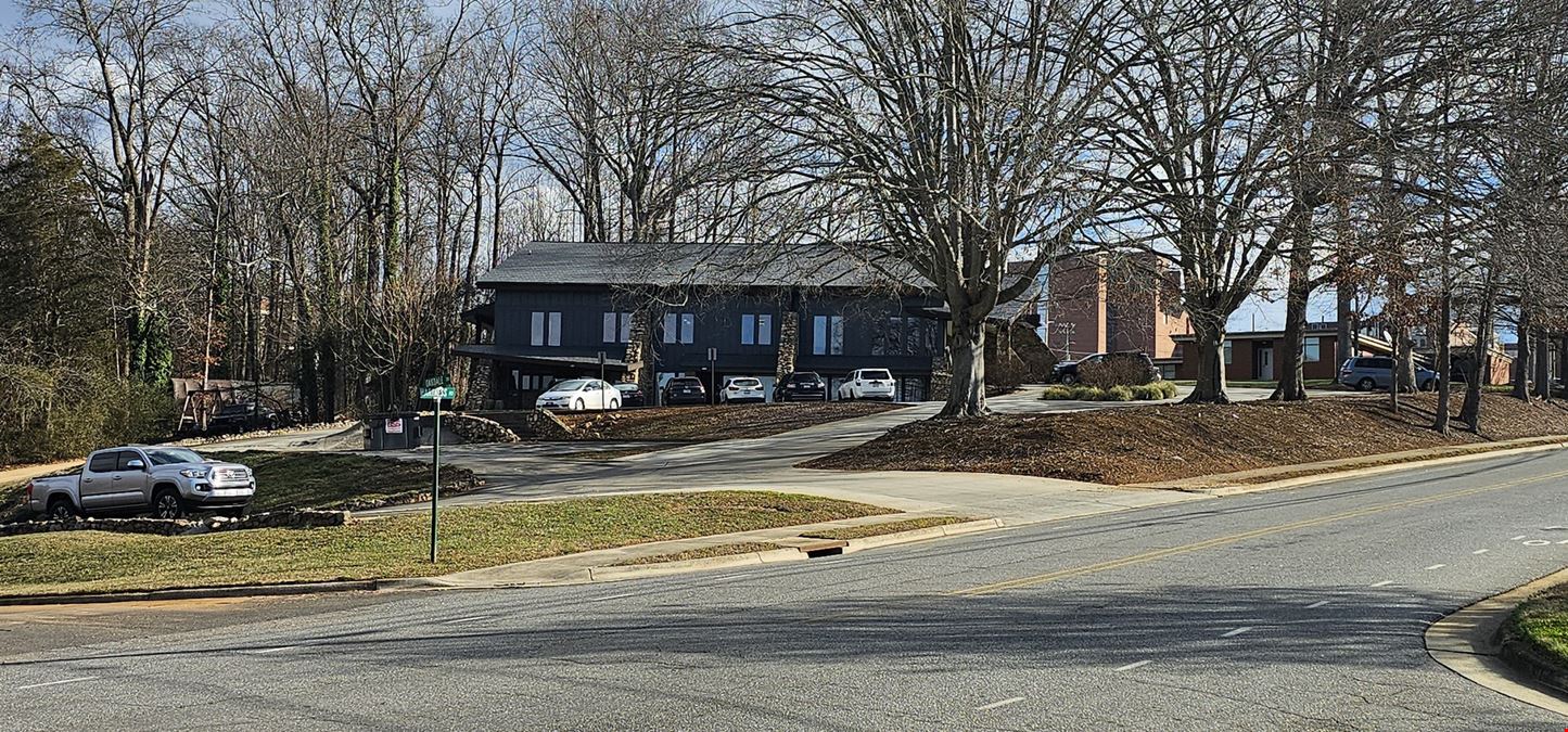 701 Hartness Rd