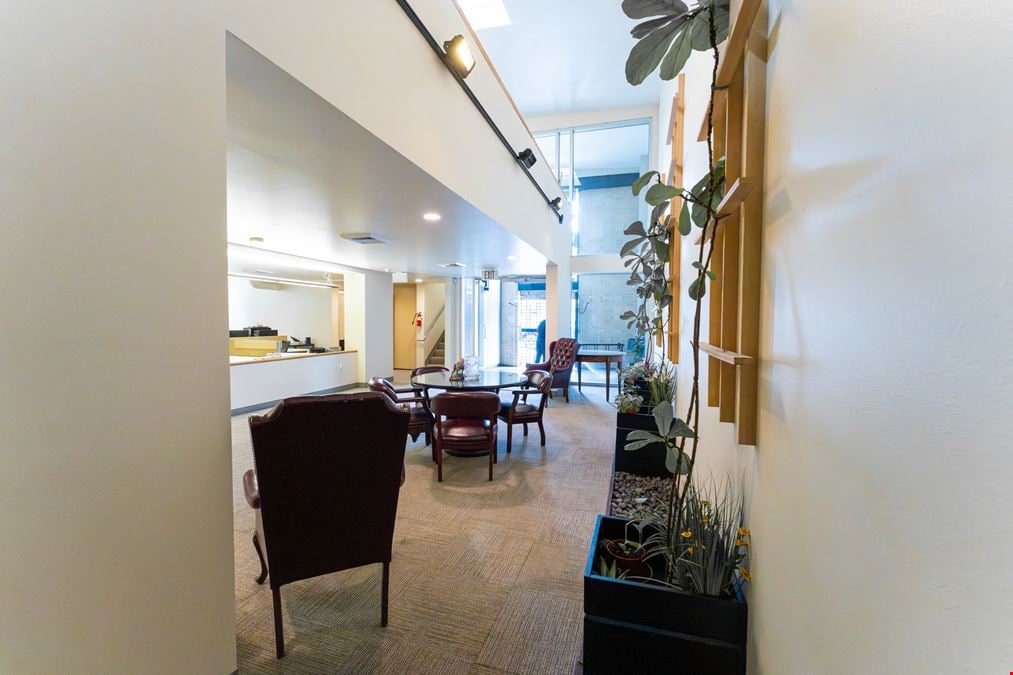 434 E Broadway