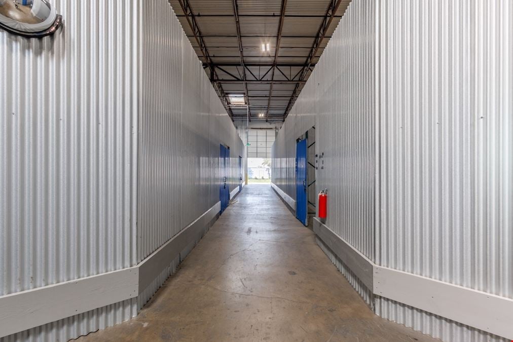 ReadySpaces Farmers Branch