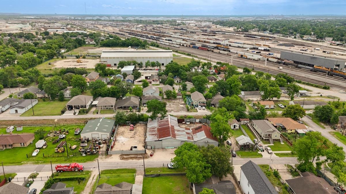 Prime Commercial Opportunity in Houston's Revitalizing Fifth Ward!