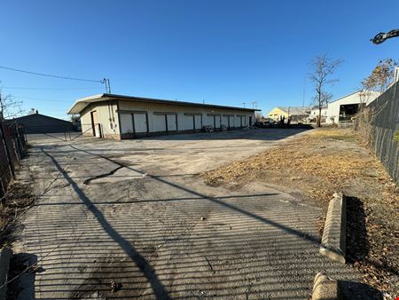 Preview of Industrial space for Sale at 905 N Atlanta Ave