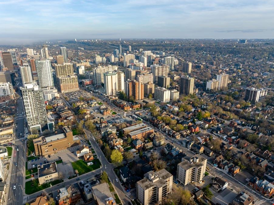 260 & 264 Main St W