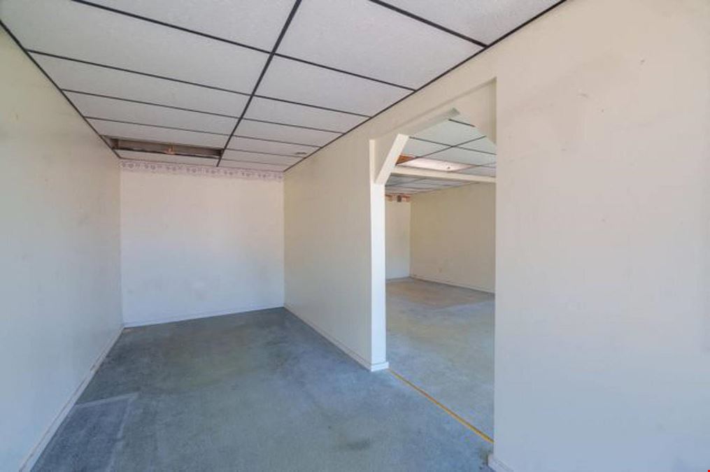 210 W Main St