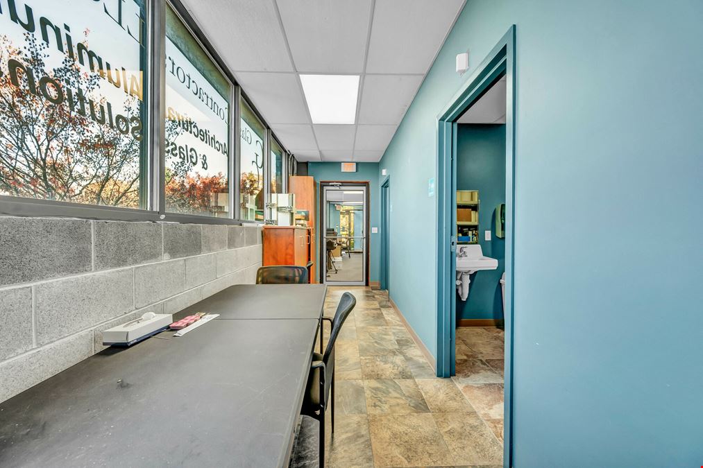 10 Turnberry Lane