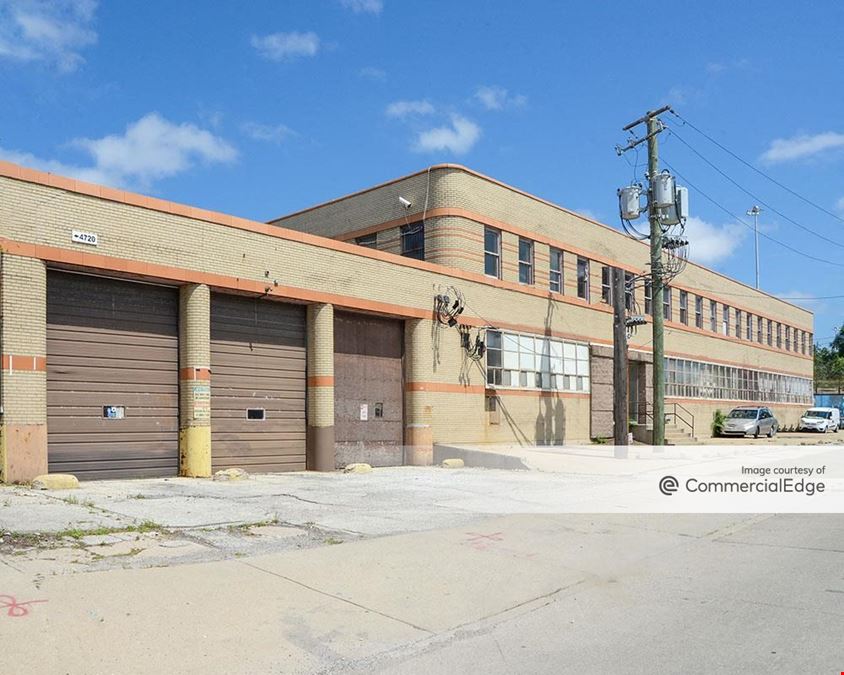 4700-4720 West Montrose Avenue