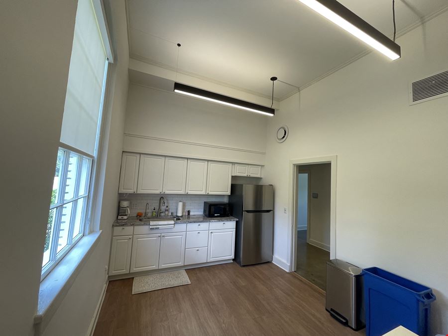 302 Willard St