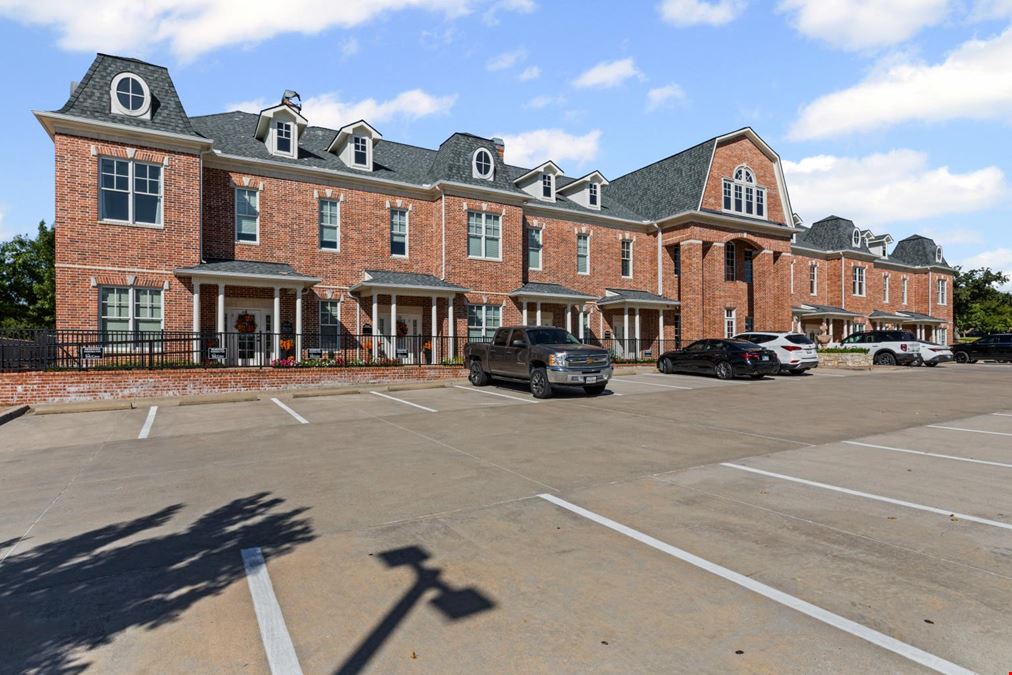 1670 Keller Pkwy