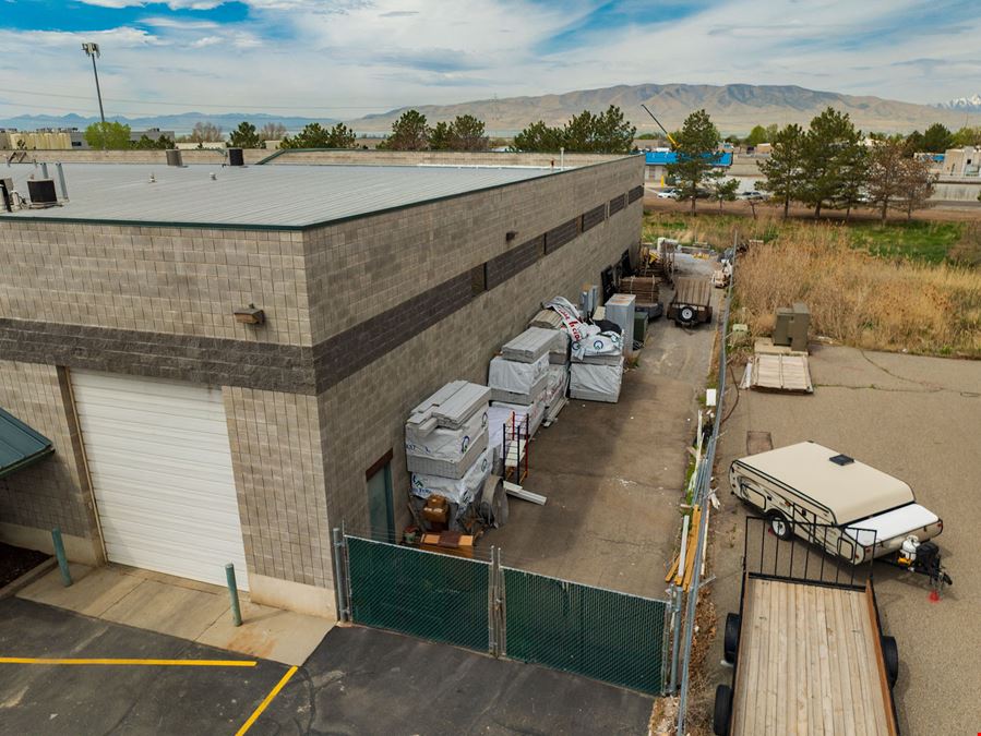 Flex Warehouse with Dedicated Yard