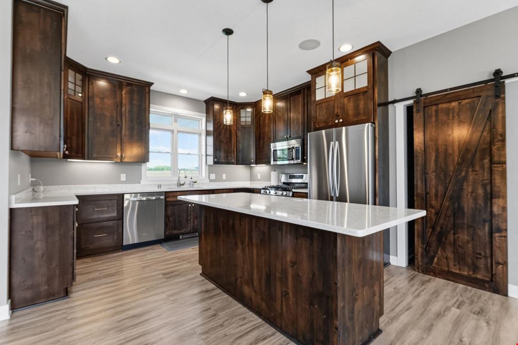 Rochester Premier 35 Acre Estate
