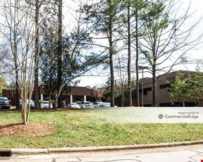 3001 Weston Pky