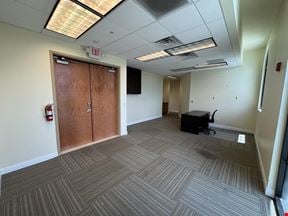 Professional Office 833 SQFT