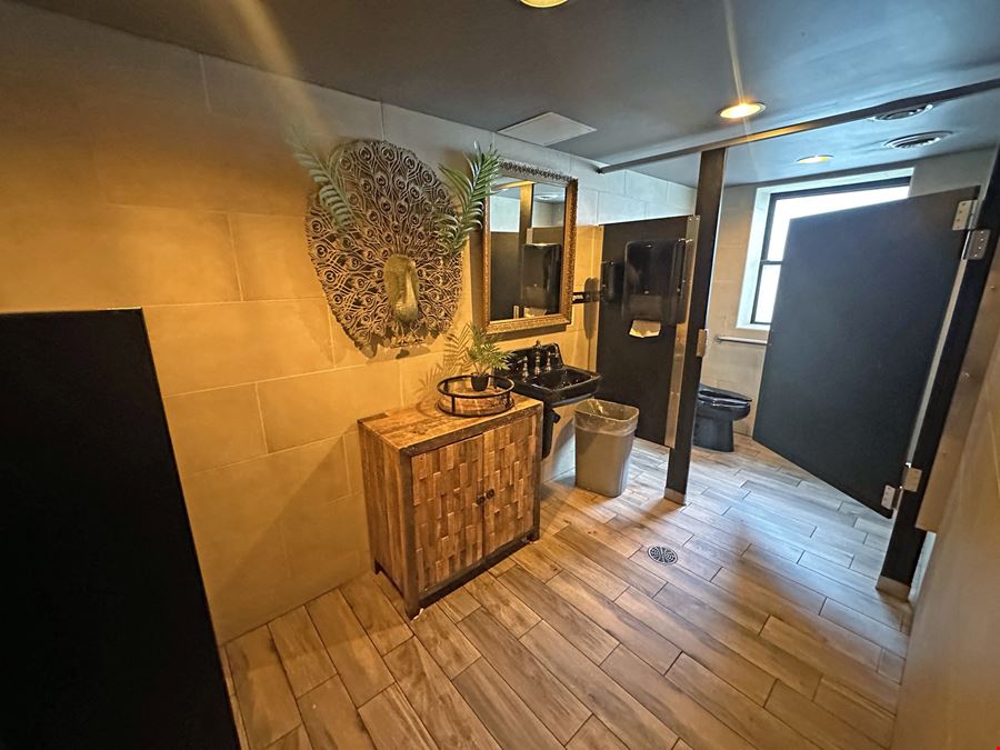 439 E Congress, Bar & Restaurant Space