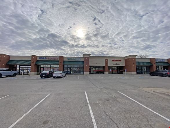 Preview of Retail space for Rent at 5405 S 72nd St