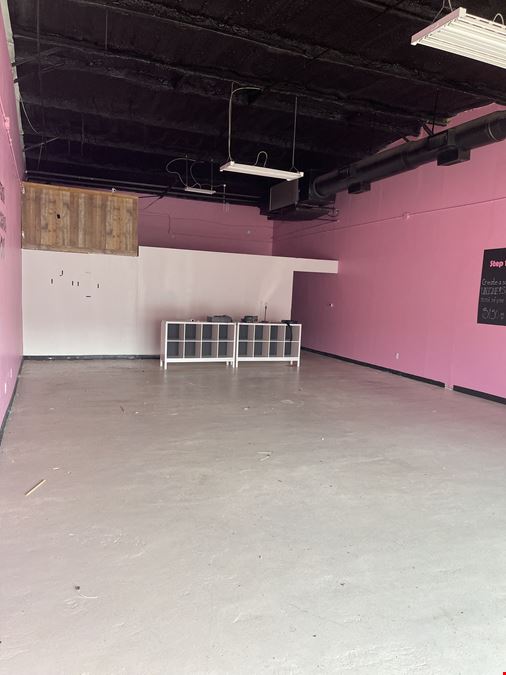 128 N Saginaw Blvd
