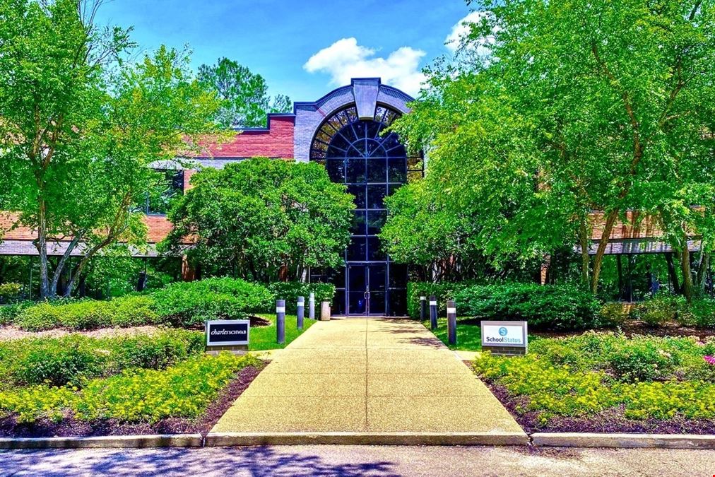 775 Woodlands Parkway