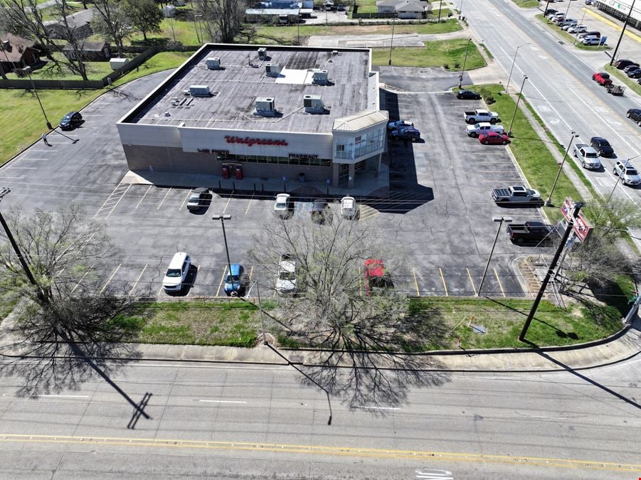 Moss Street Lafayette LA-3747