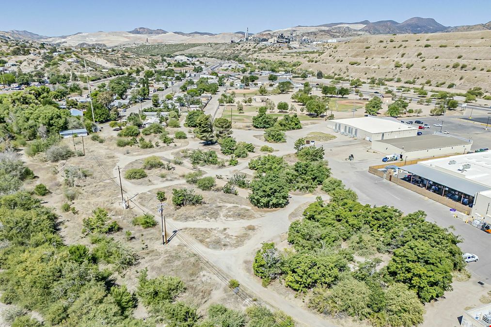 Retail Parcel by Miami AZ Walmart