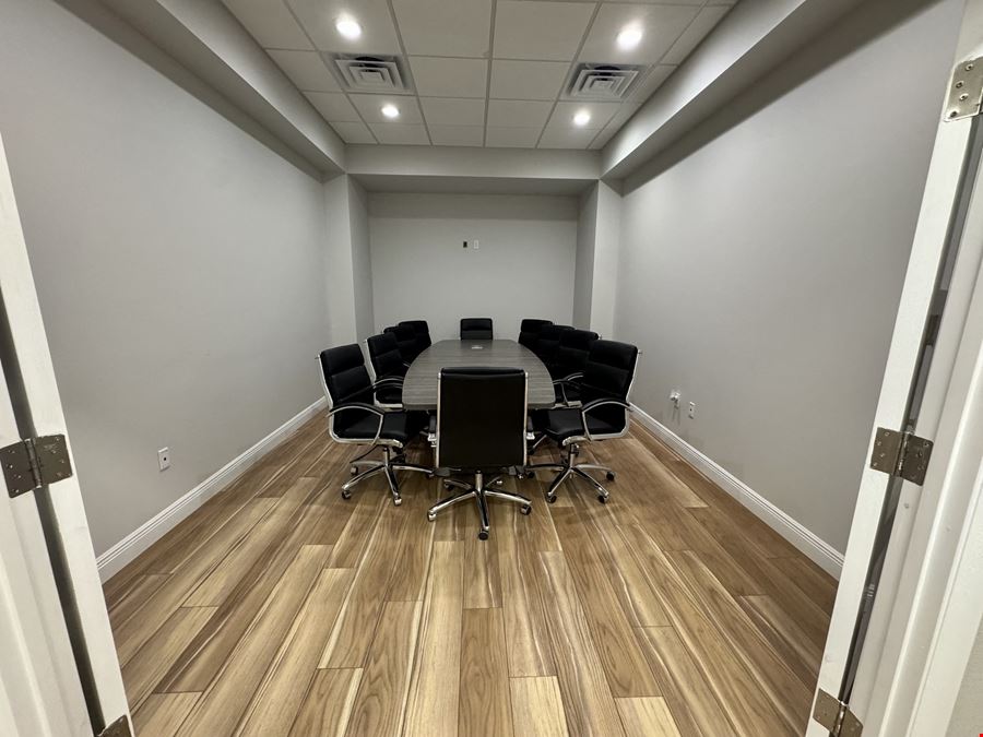 CasaBella Office Complex