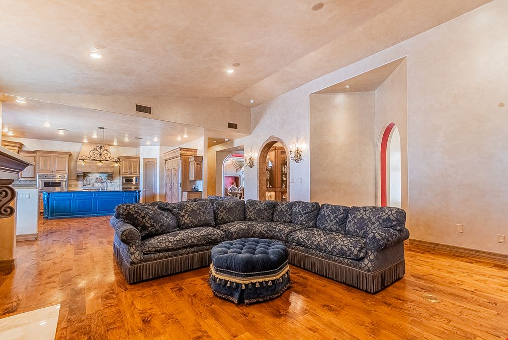 Stunning Home in The Bluffs - 2250 S Rodriguez Way