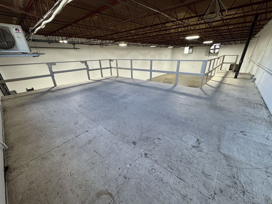 2100 W Central Blvd