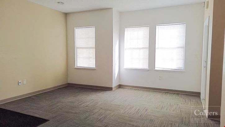 13453 N Main St | For Lease