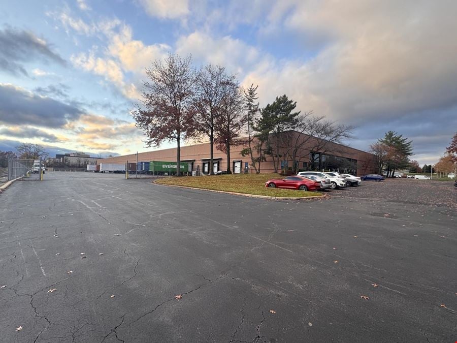 2163 - Edison Raritan Center
