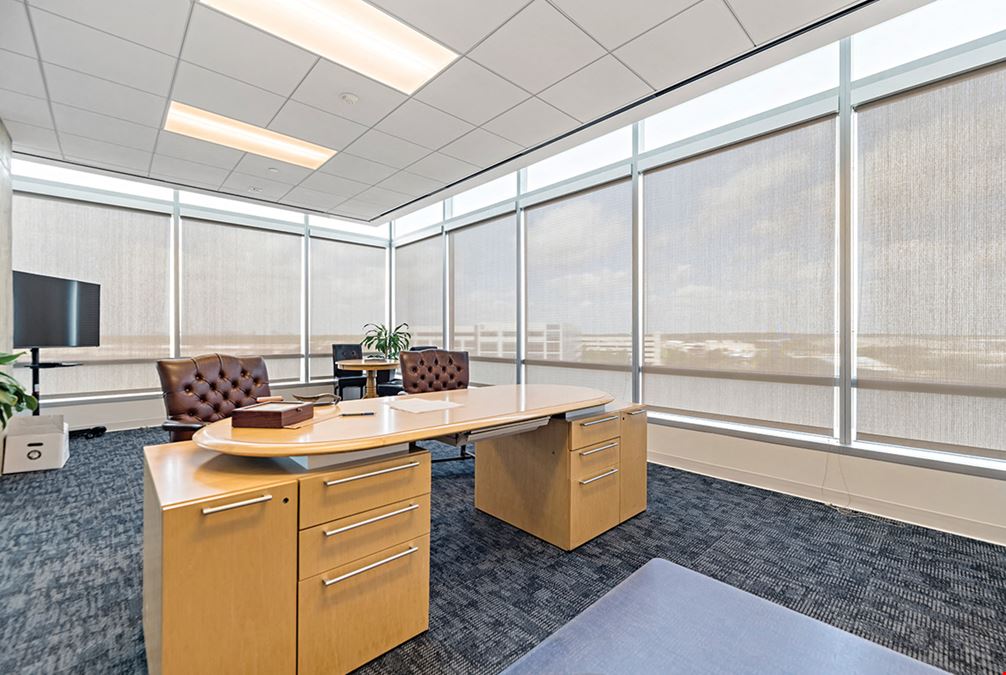 4424 West Sam Houston Parkway North (R068)