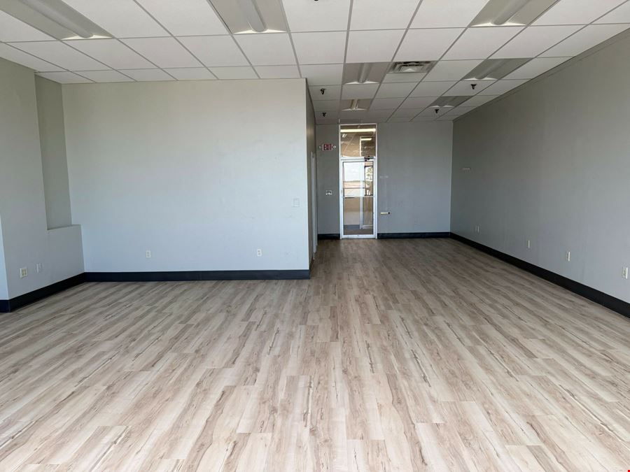 Prime Retail / Office Space
