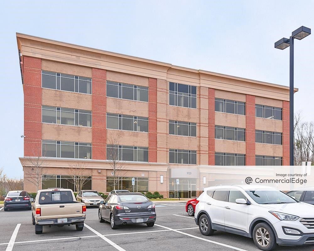 Quantico Corporate Center - 925 Corporate Drive