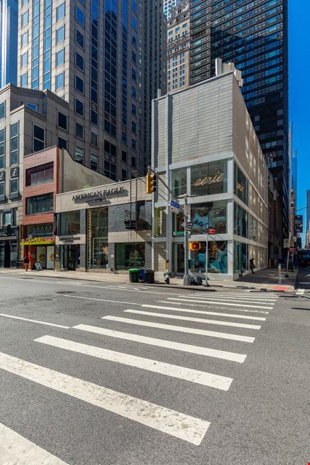 714 & 720 Lexington Avenue