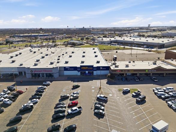 Preview of Retail space for Rent at 300 N Valley Mills Dr